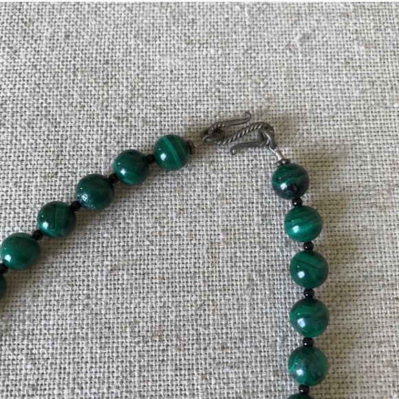 Natural Genuine Malachite Beaded Necklace 16 inch - Picture 3 of 4